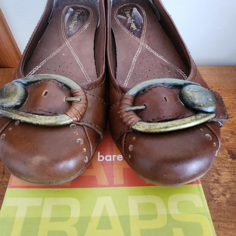 BareTraps Carla Brown Leather Flats Size 6 1/2 M - Picture 10 of 15